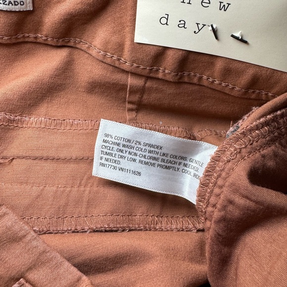 NWT A New Day Cotton Blend High-Rise Straight Leg Pants - Brown Size 4 - Picture 5 of 8
